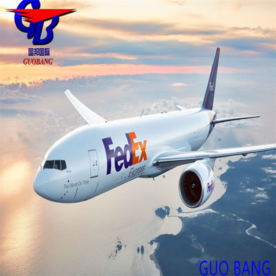 Transport par camion depuis les fournisseurs jusqu'au port/entrepôt. Expédition vers l'Angola par avion et services d'expédition abordables.