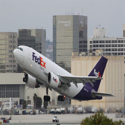 Services FedEx De et vers le Japon Enlèvement chez les fournisseurs vers le port/entrepôt par camionnage Courtage en douane Dédouanement