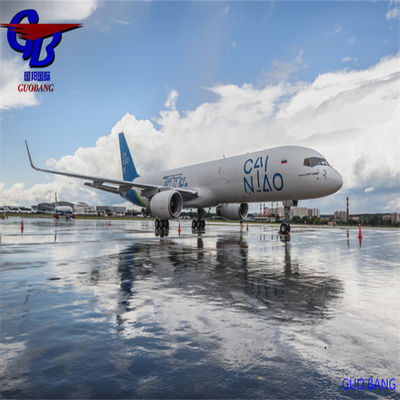 Services d'aéronautique internationale Services de messagerie rapide et de courrier depuis le Sri Lanka pour le commerce international