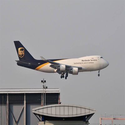 Agent d'expédition express international à départ quotidien de Notre Objectif : Réduire les coûts pour votre entreprise