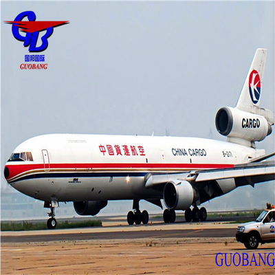 Transport aérien au départ de Xiamen vers la Serbie, service complet avec prise en charge, réservation, enlèvement, dédouanement et embarquement.